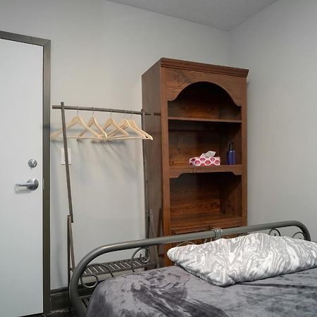 Room #3 Ottawa Downtown المظهر الخارجي الصورة