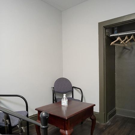 Room #3 Ottawa Downtown المظهر الخارجي الصورة